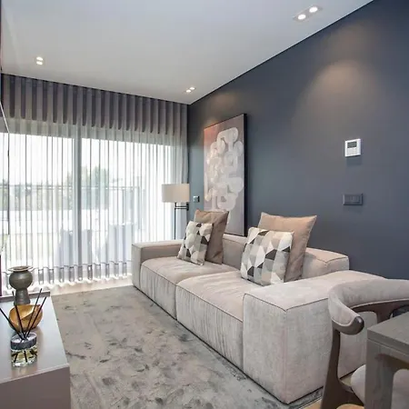 Liiiving In - Dragao Pool View Appartement *