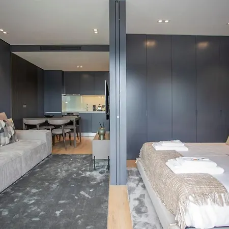 Appartement Liiiving In - Dragao Pool View Oporto