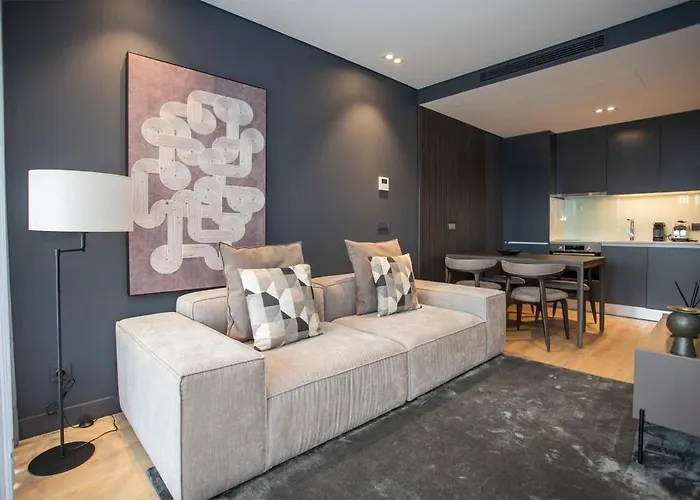 Liiiving In - Dragao Pool View Apartamento Oporto